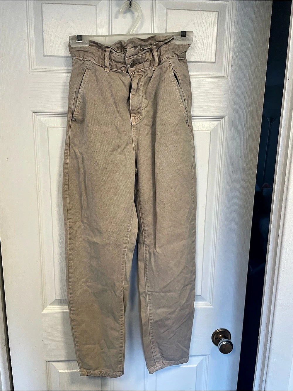 Zara Paperbag Waist Tapered Pants Beige SZ 2